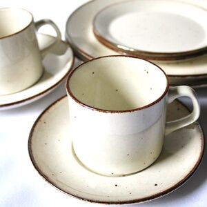 J & G Meakin England 8 Piece Speckled Life Style Dinnerware Stoneware Vintage